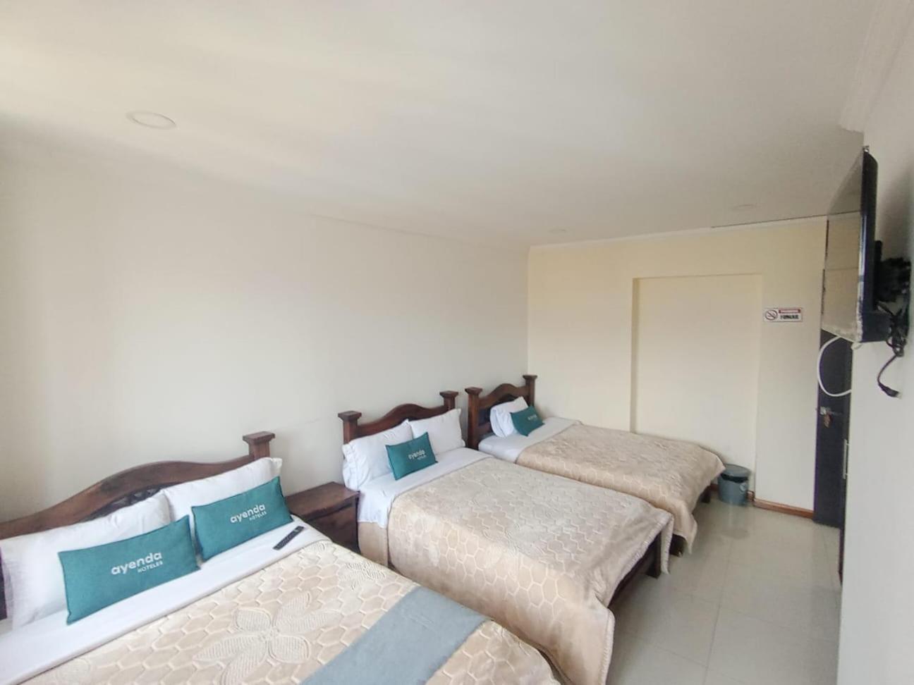 Hotel El Monarca Тунха Екстер'єр фото